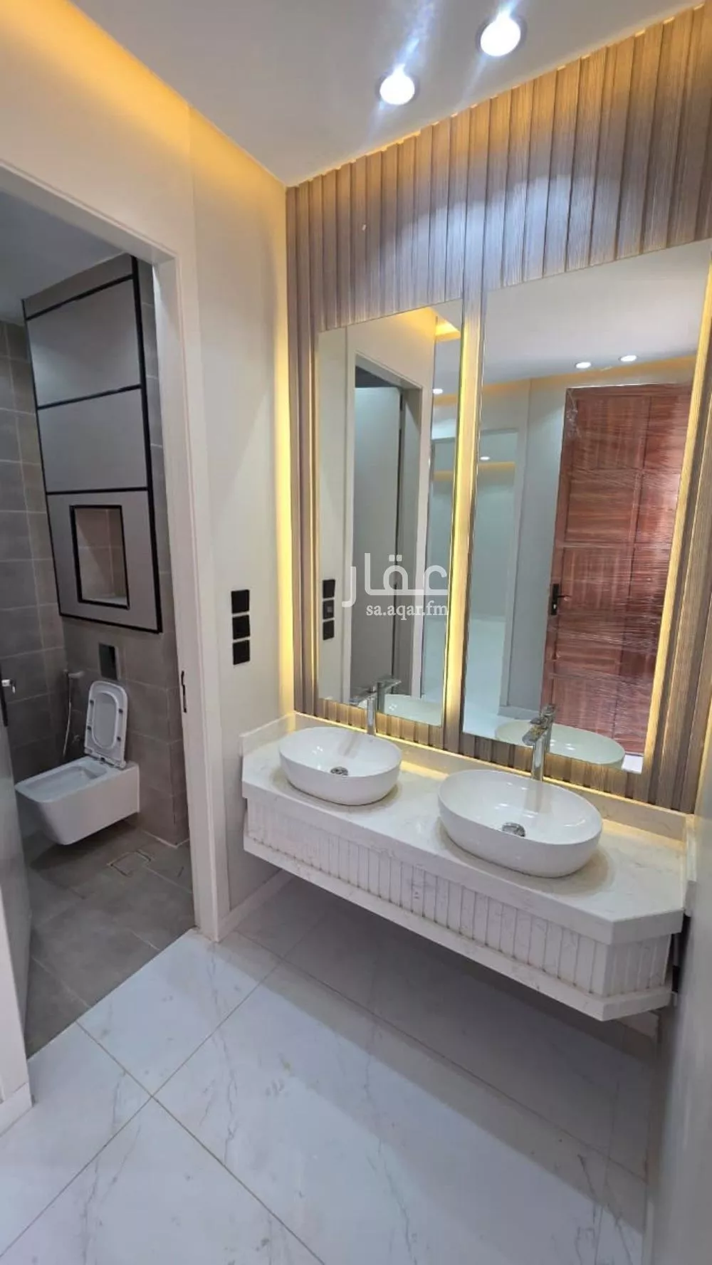 8 bedroom villa in Al Ukayshiyyah 4