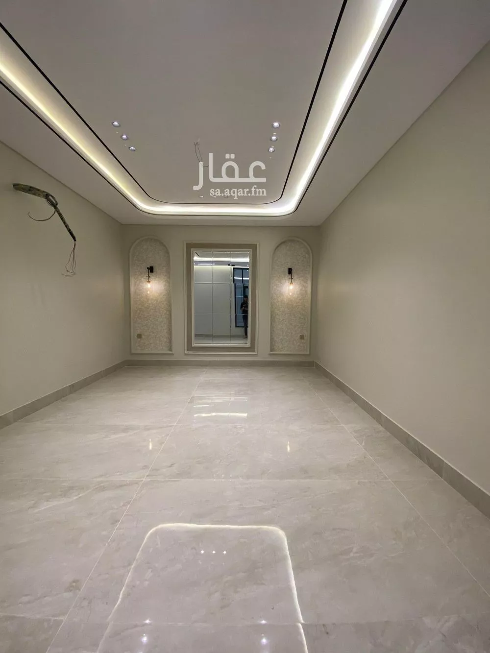 فيلا 8 غرف في العوالي 18