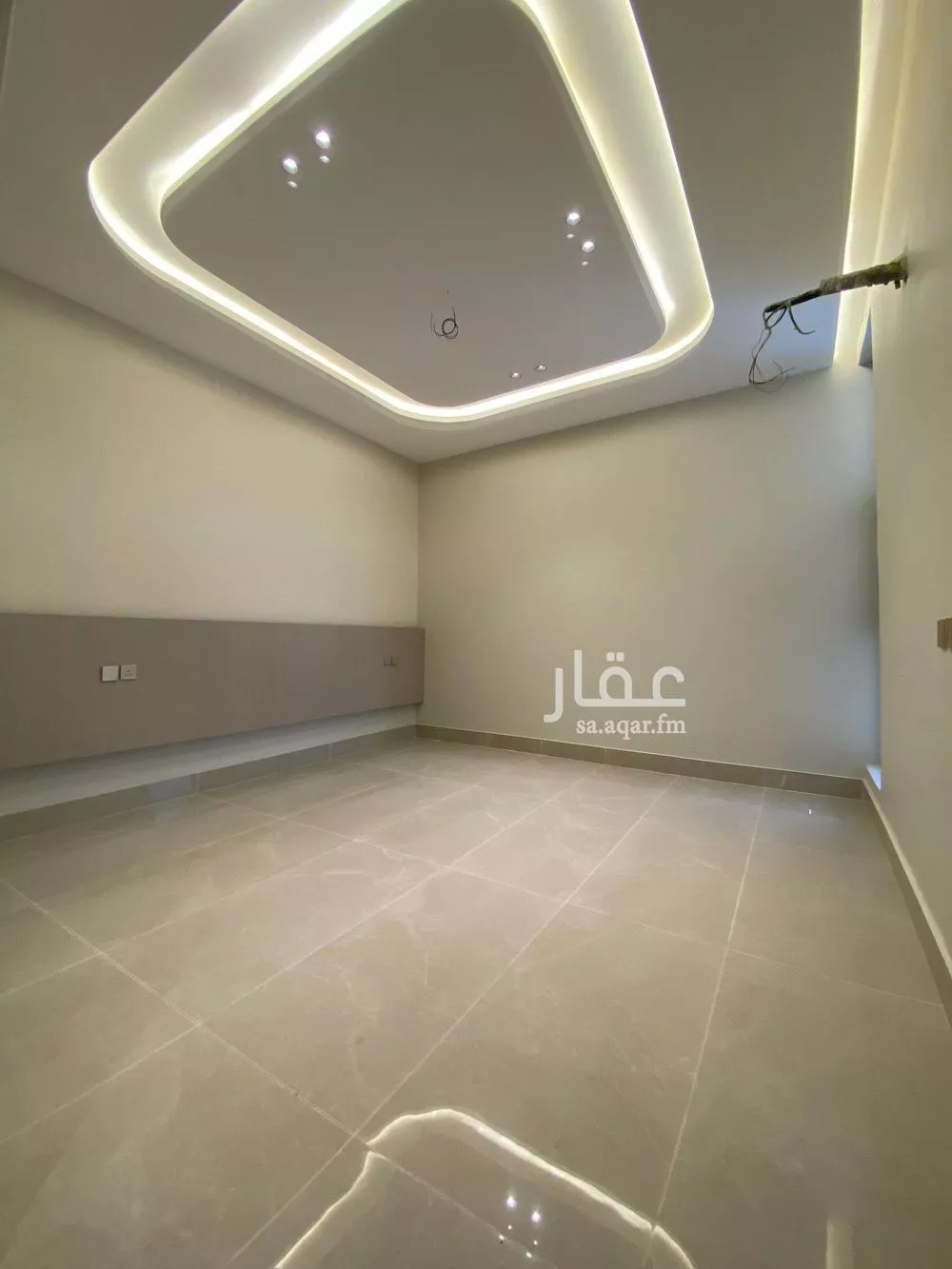 فيلا 8 غرف في العوالي 22