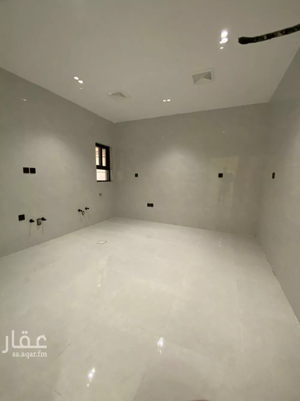 شقة 9 غرف في الراشدية 7