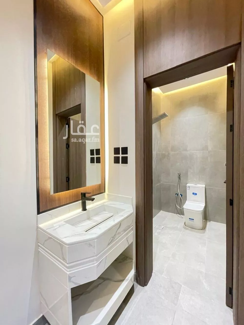 6 bedroom villa in Al Ukayshiyyah 24