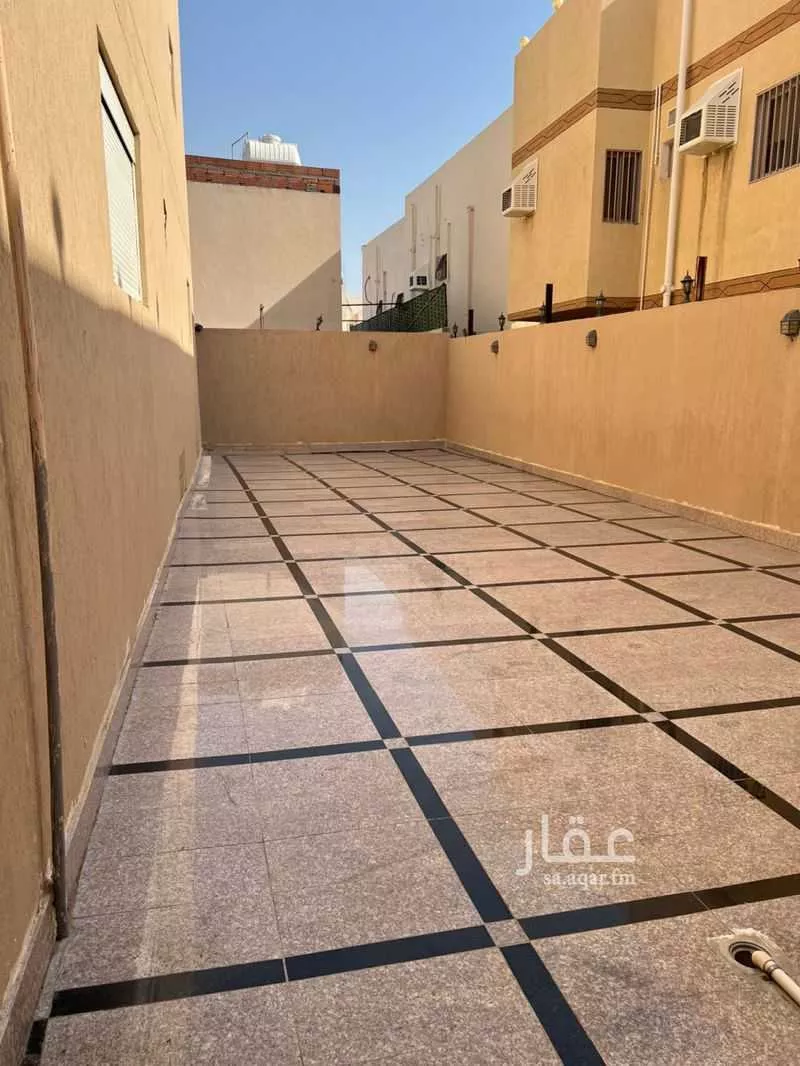 8 bedroom villa in Al Nawariyyah 9