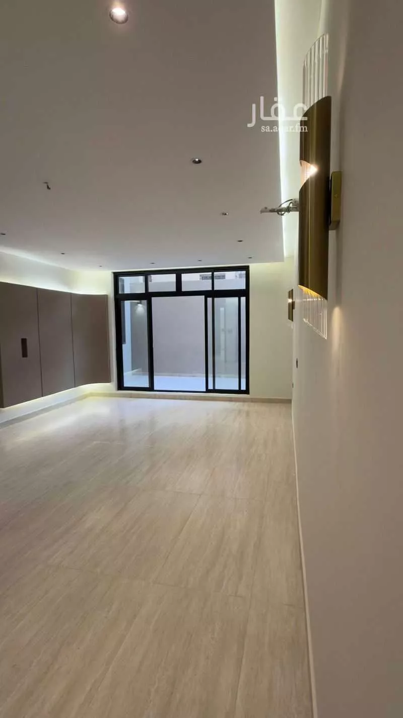 7 bedroom villa in Al Sharayea 4