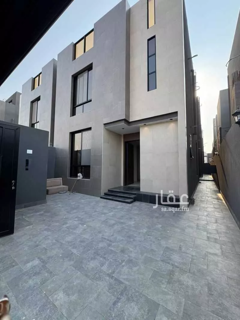 10 bedroom villa in Al Ukayshiyyah 2