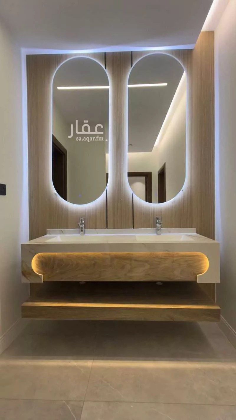 9 bedroom villa in Al Ukayshiyyah 3