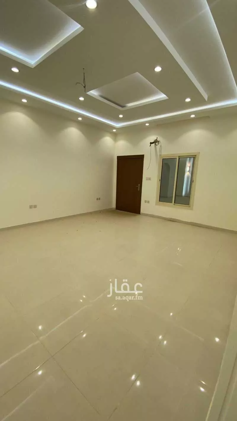 5 bedroom villa in King Fahd 3