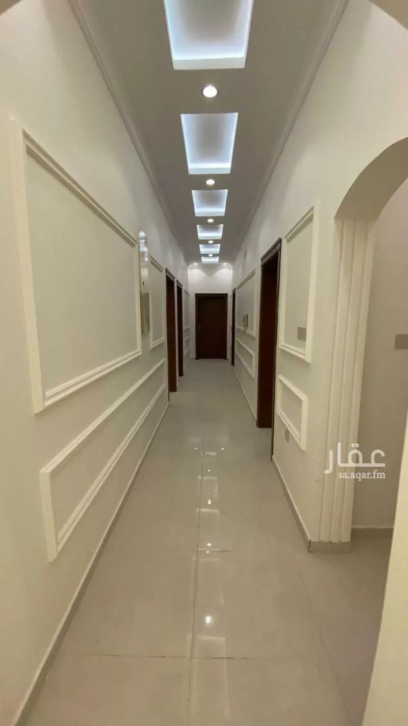 5 bedroom villa in King Fahd 6