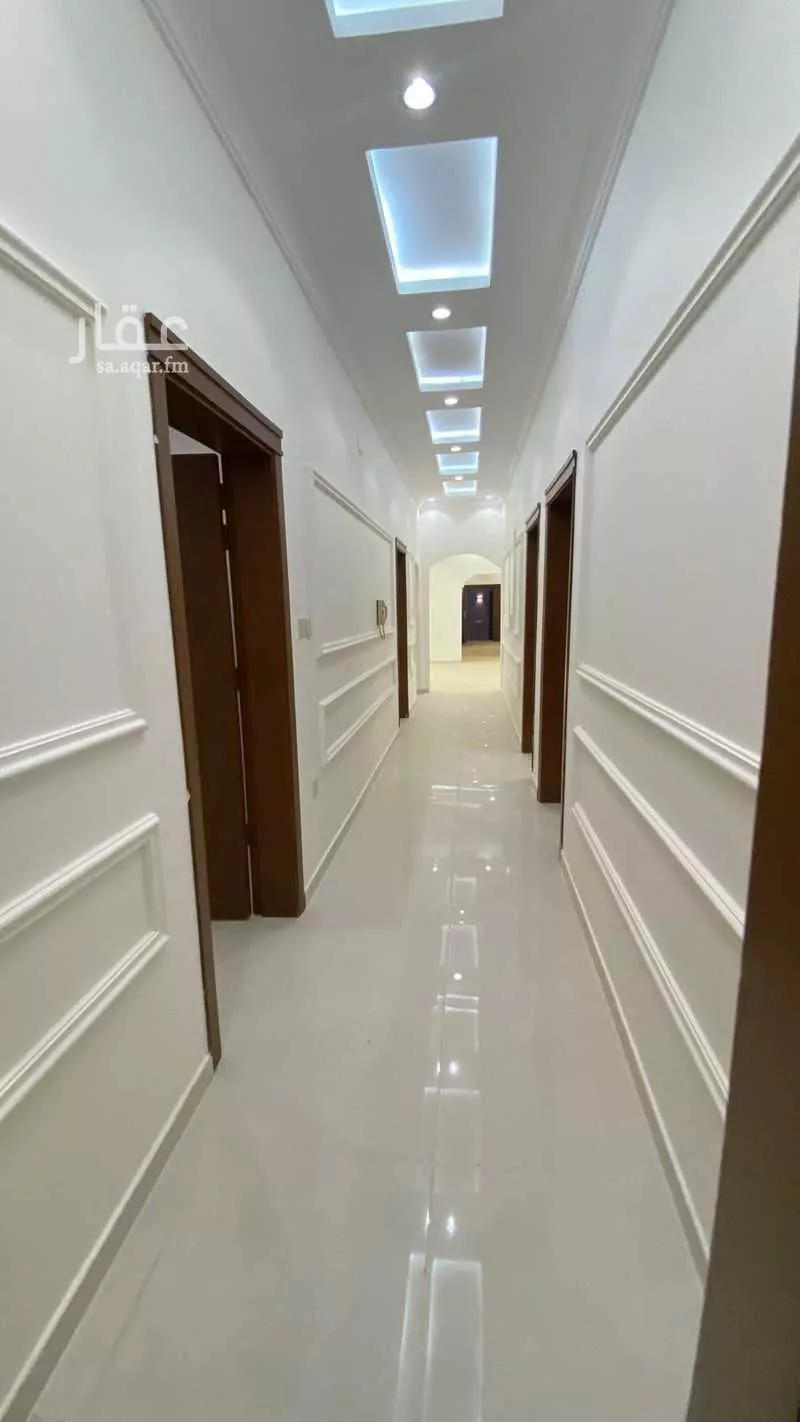 5 bedroom villa in King Fahd 7