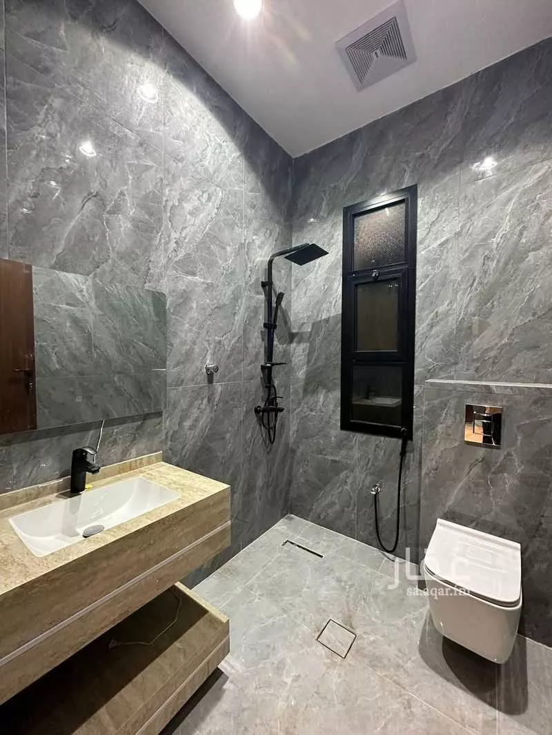 9 bedroom villa in Al Buhayrat 4