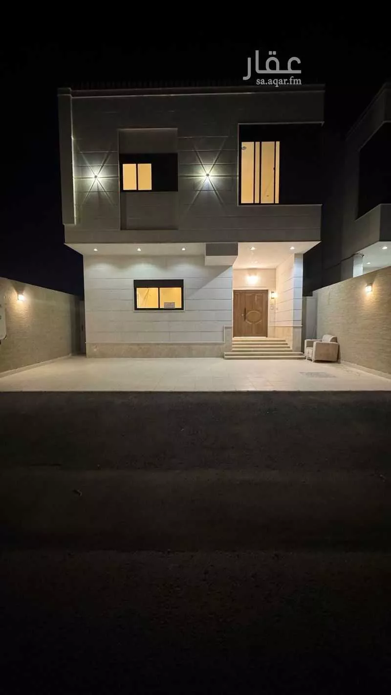 6 bedroom villa in King Fahd 2
