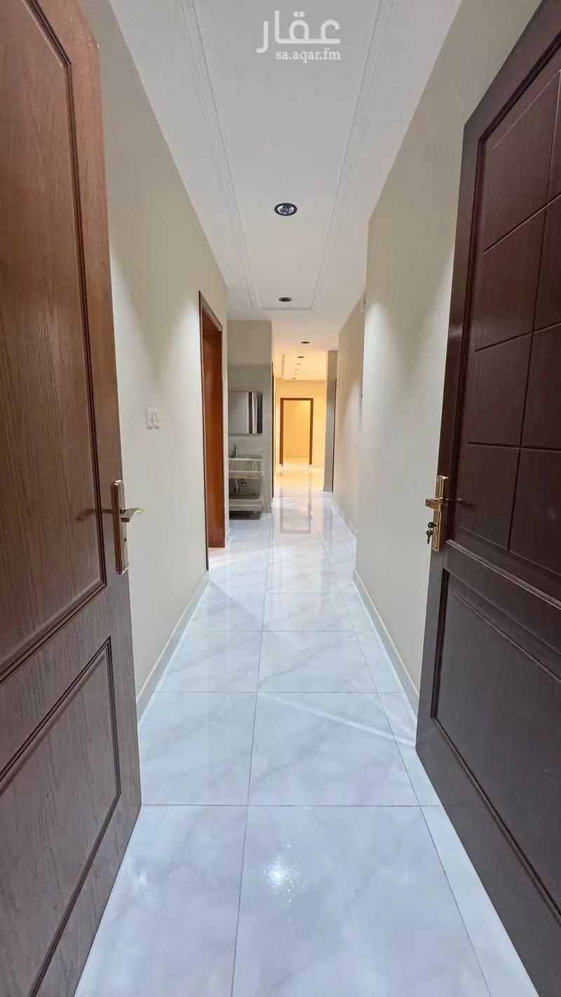 6 bedroom villa in King Fahd 6