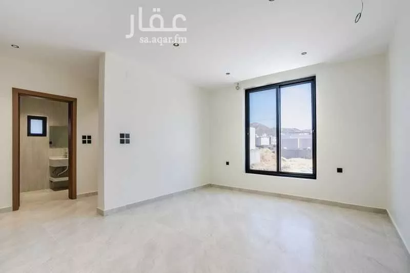 فيلا 5 غرف في العكيشية 20