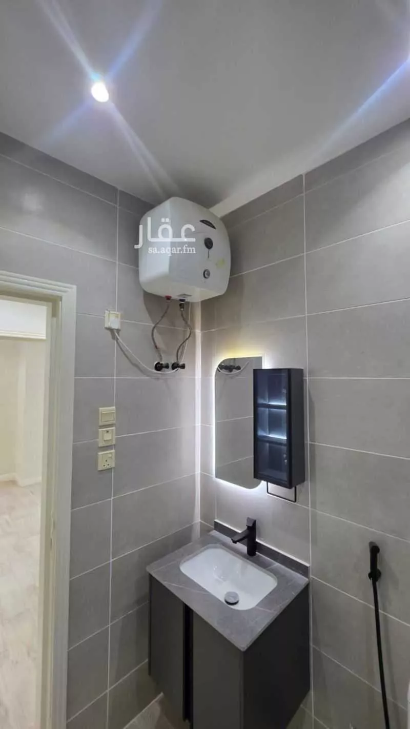 6 bedroom duplex in Al Nawariyyah 7