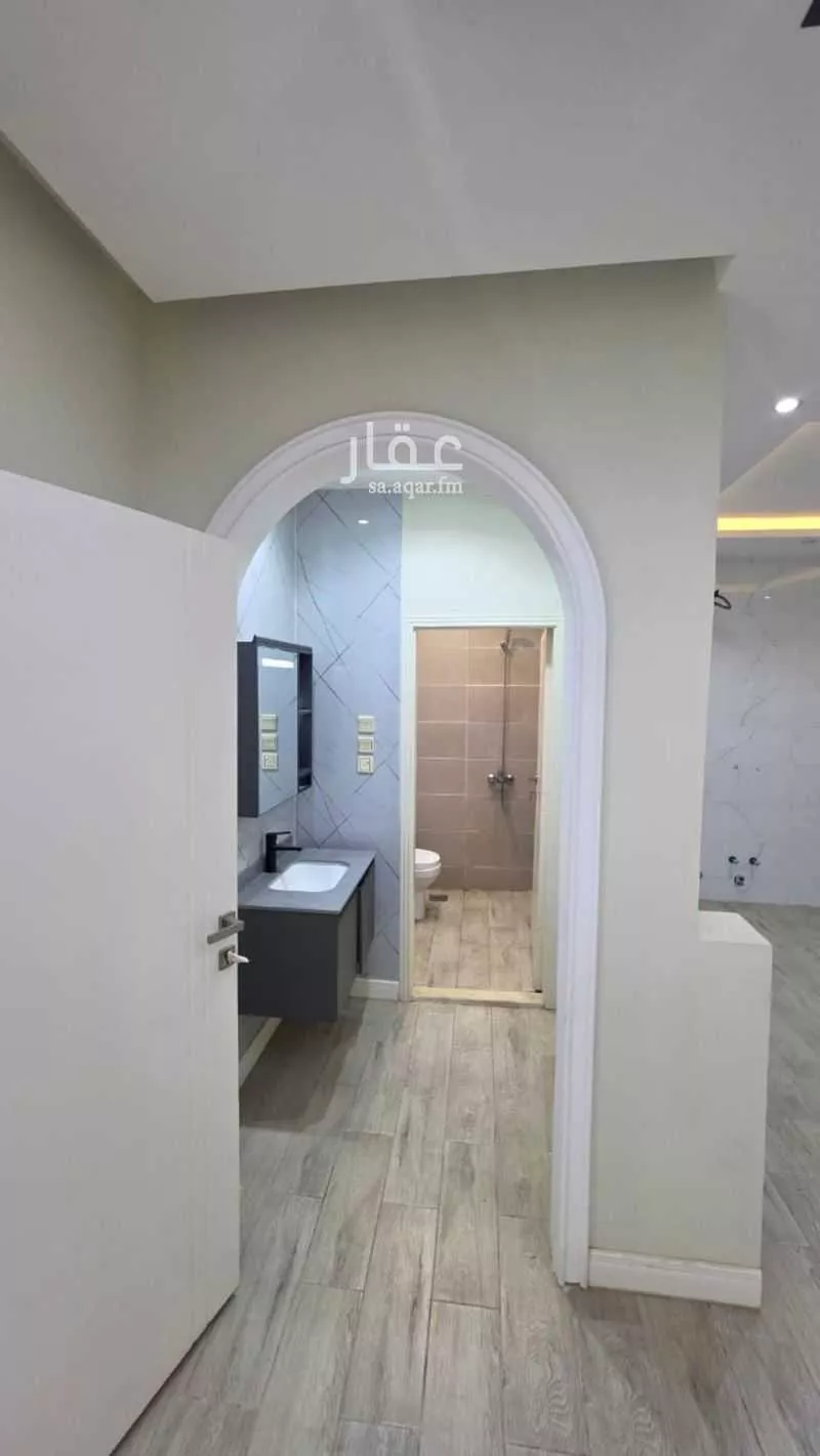 6 bedroom duplex in Al Nawariyyah 9