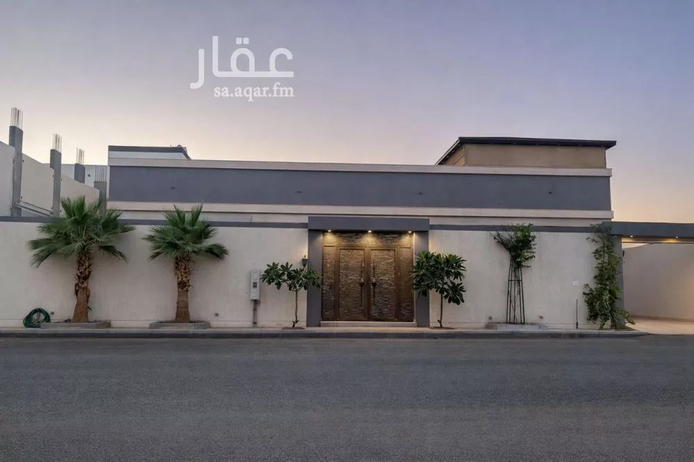 5 bedroom villa in King Fahd 6
