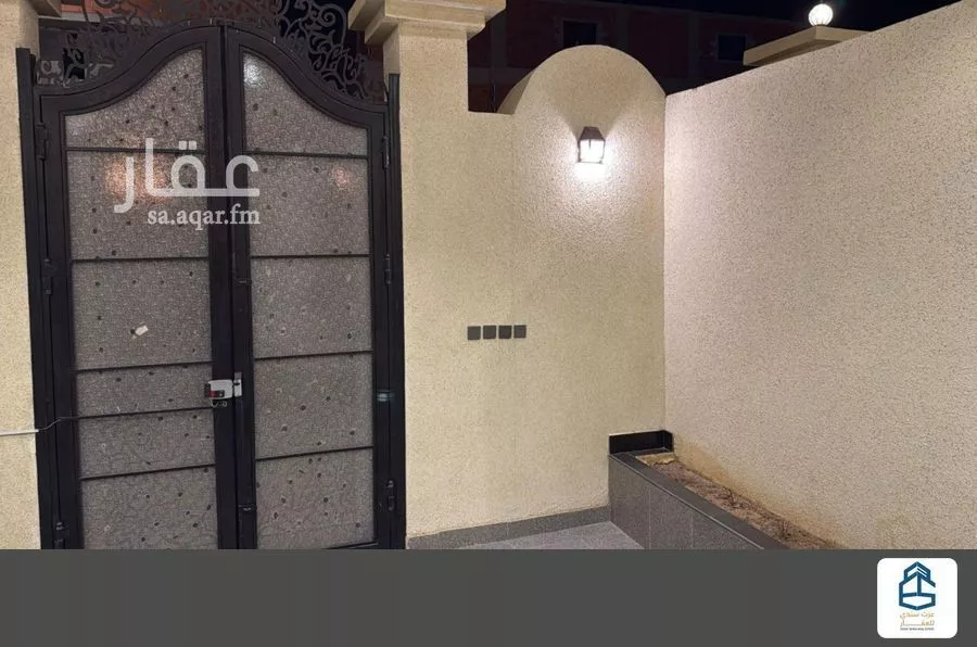 8 bedroom duplex in Al Ukayshiyyah 11
