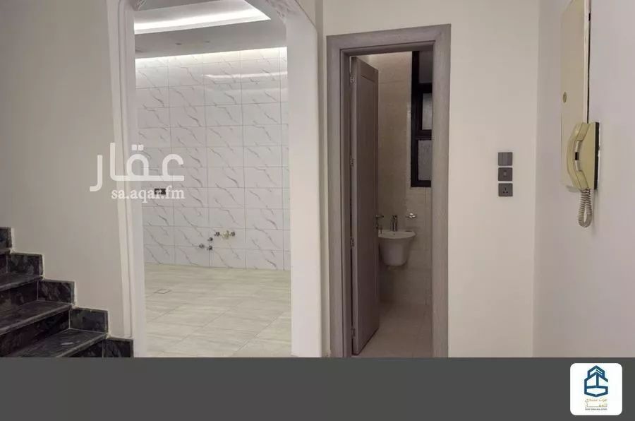 8 bedroom duplex in Al Ukayshiyyah 17