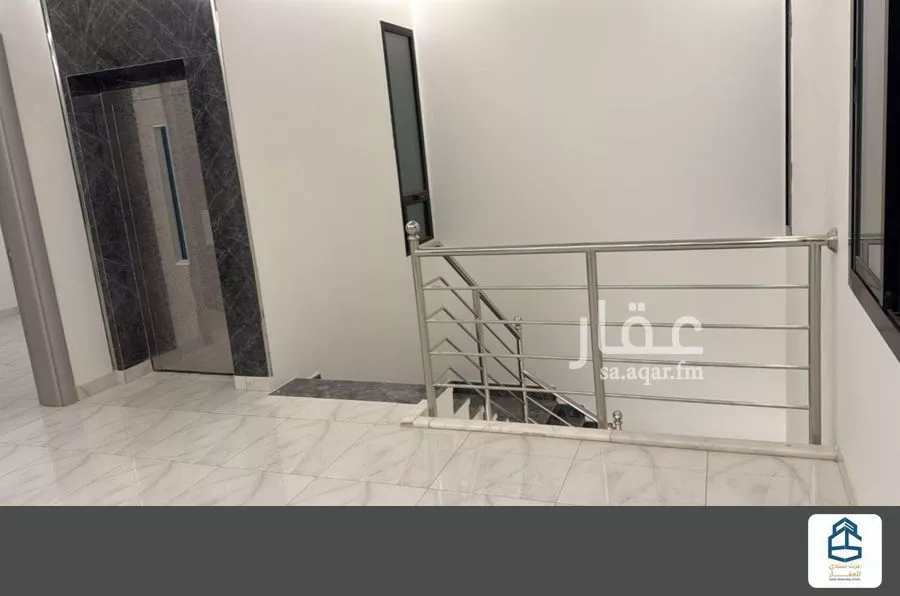 8 bedroom duplex in Al Ukayshiyyah 3