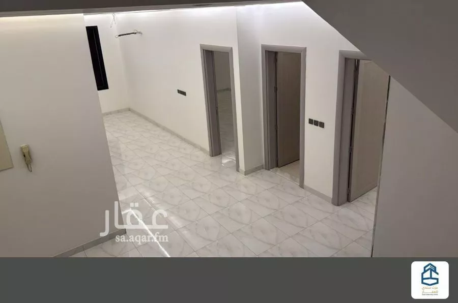 8 bedroom duplex in Al Ukayshiyyah 7