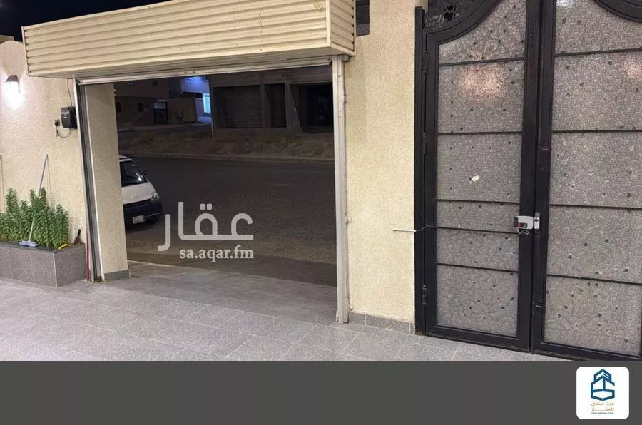 8 bedroom duplex in Al Ukayshiyyah 9