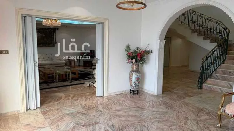 15 bedroom apartment in Al Khalidiyyah 11