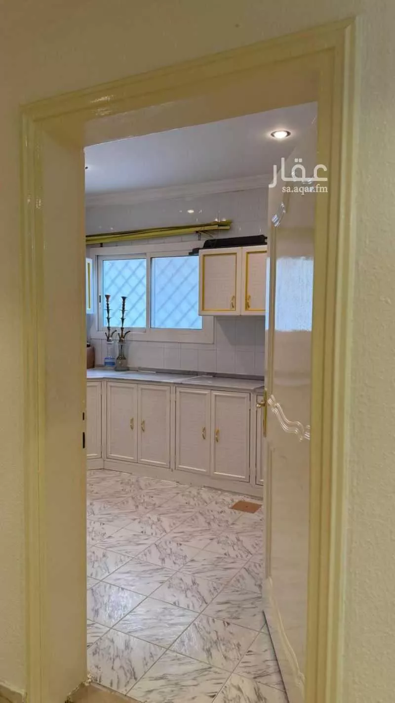 15 bedroom apartment in Al Khalidiyyah 13