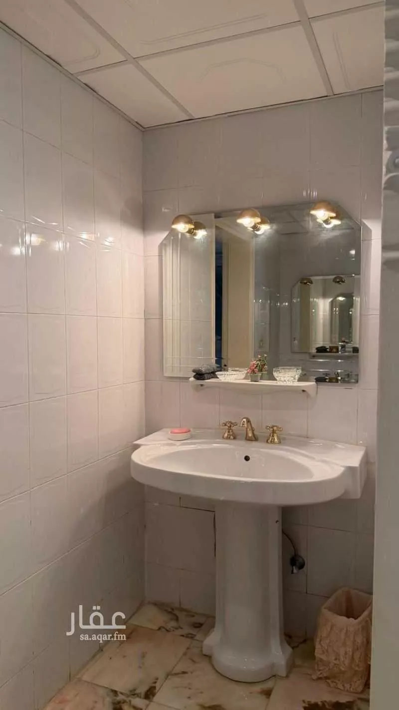15 bedroom apartment in Al Khalidiyyah 14