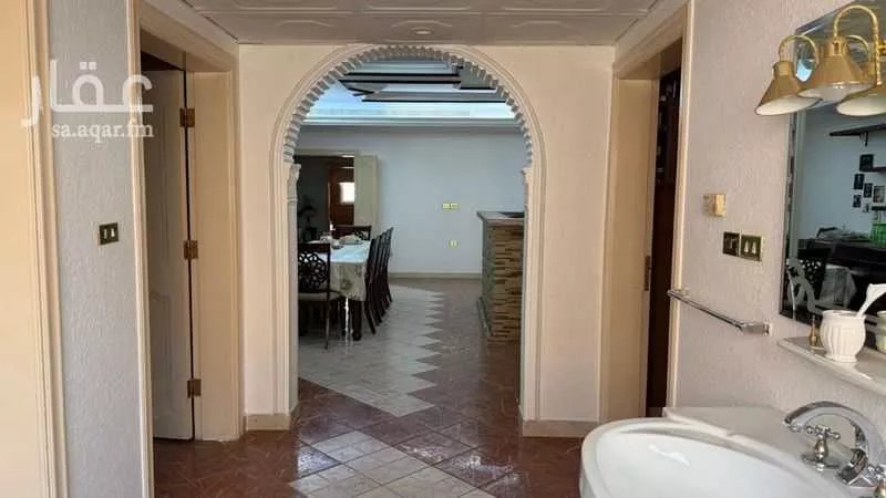 15 bedroom apartment in Al Khalidiyyah 3