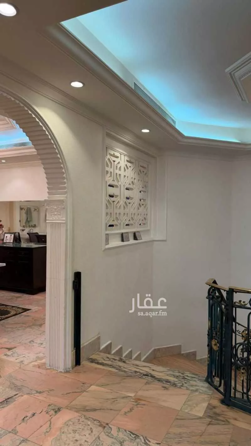 15 bedroom apartment in Al Khalidiyyah 5