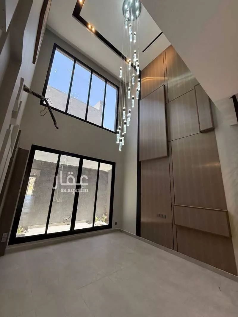 7 bedroom duplex in Al Ukayshiyyah 2