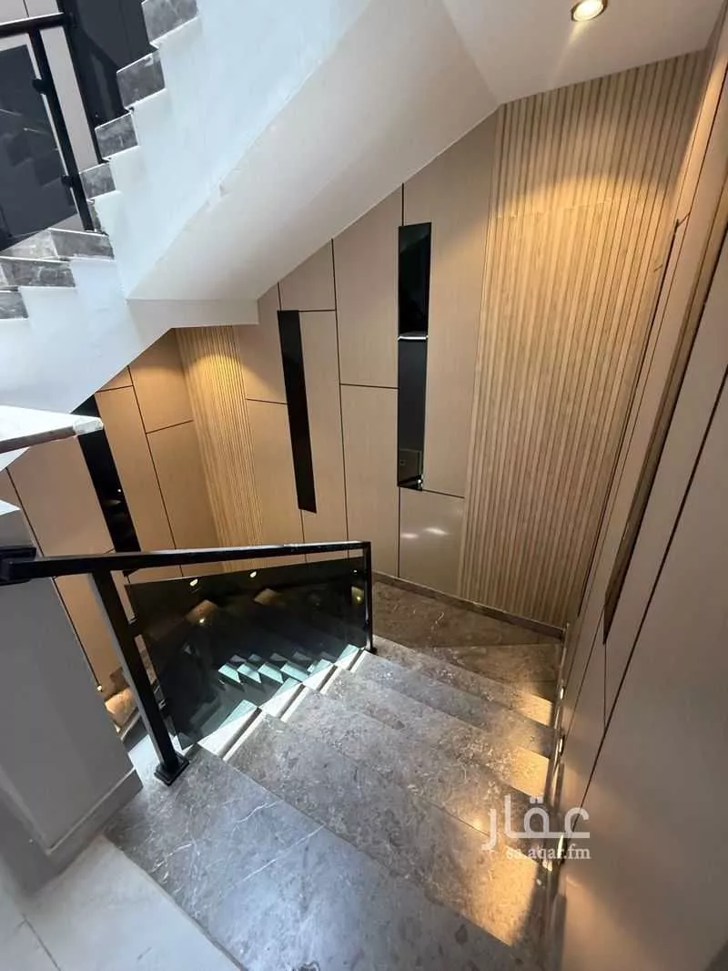 7 bedroom duplex in Al Ukayshiyyah 3