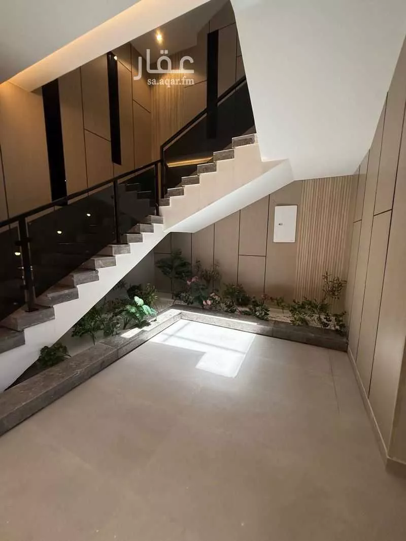 7 bedroom duplex in Al Ukayshiyyah 4
