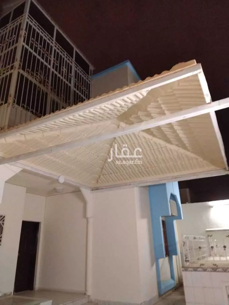 10 bedroom villa in King Fahd 4