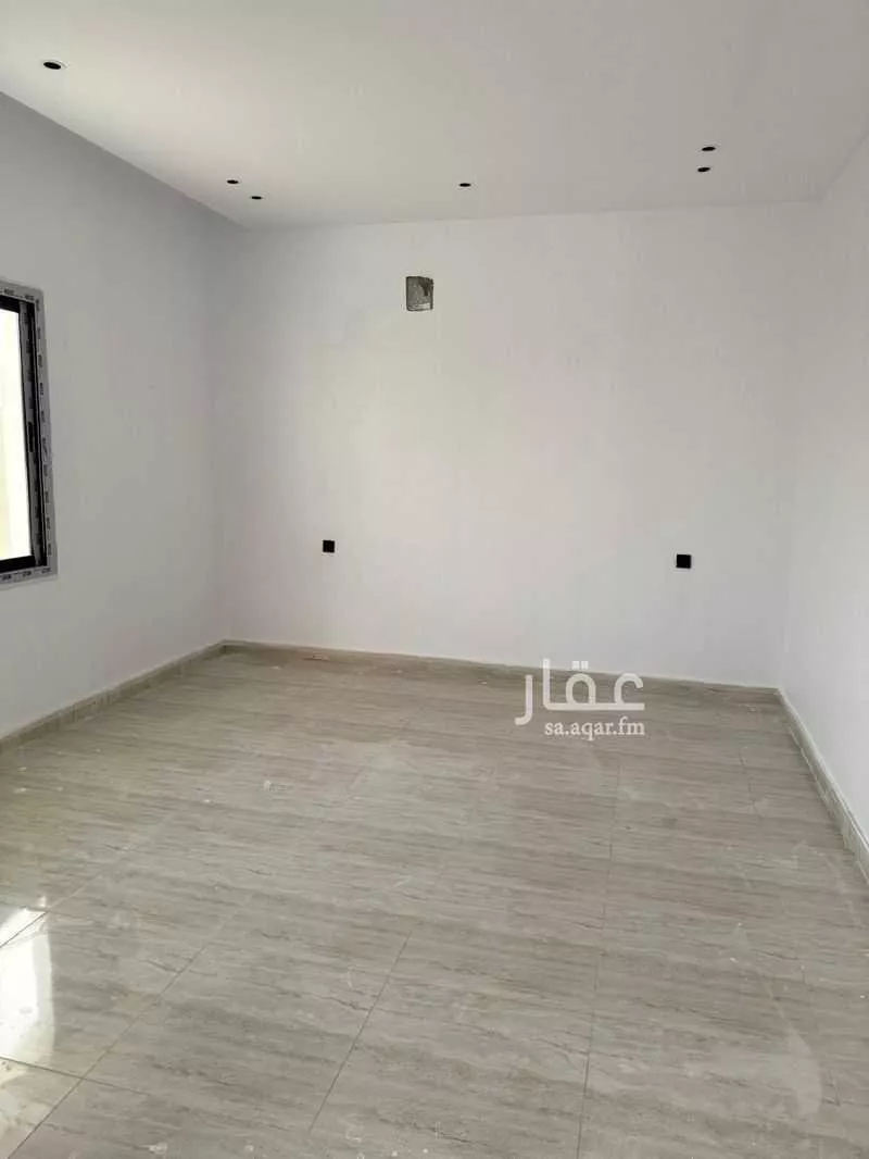فيلا 6 غرف في الملك فهد 19