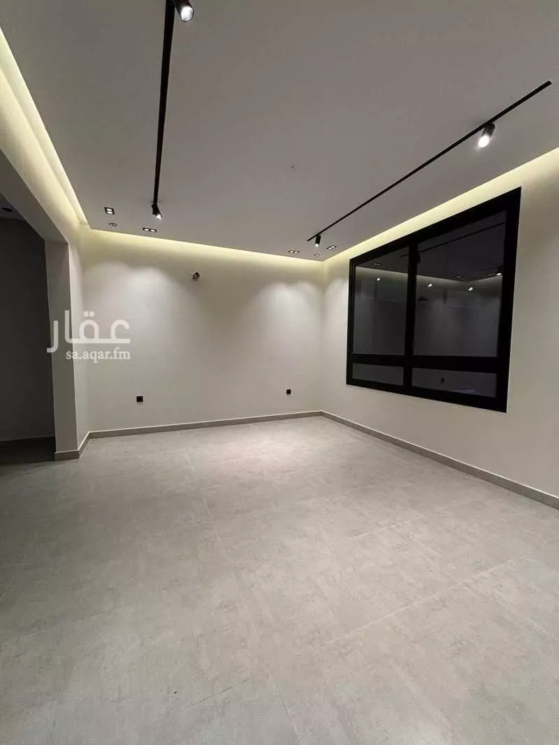 8 bedroom villa in King Fahd 5