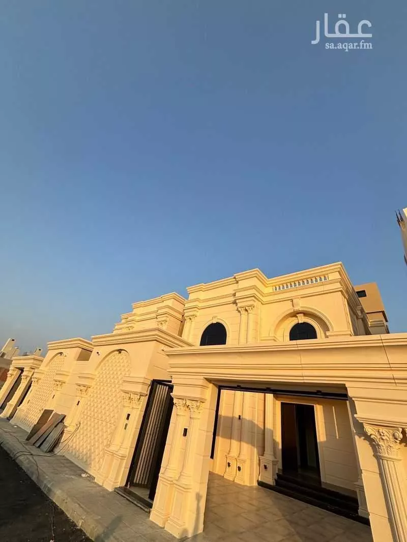 8 bedroom villa in King Fahd 6