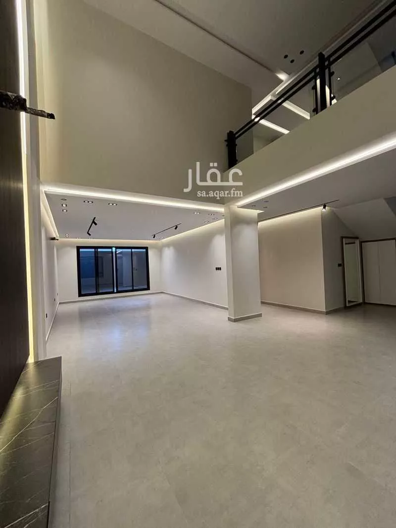 8 bedroom villa in King Fahd 7