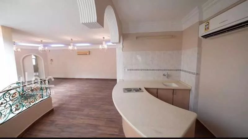 11 bedroom villa in Al Awali 10