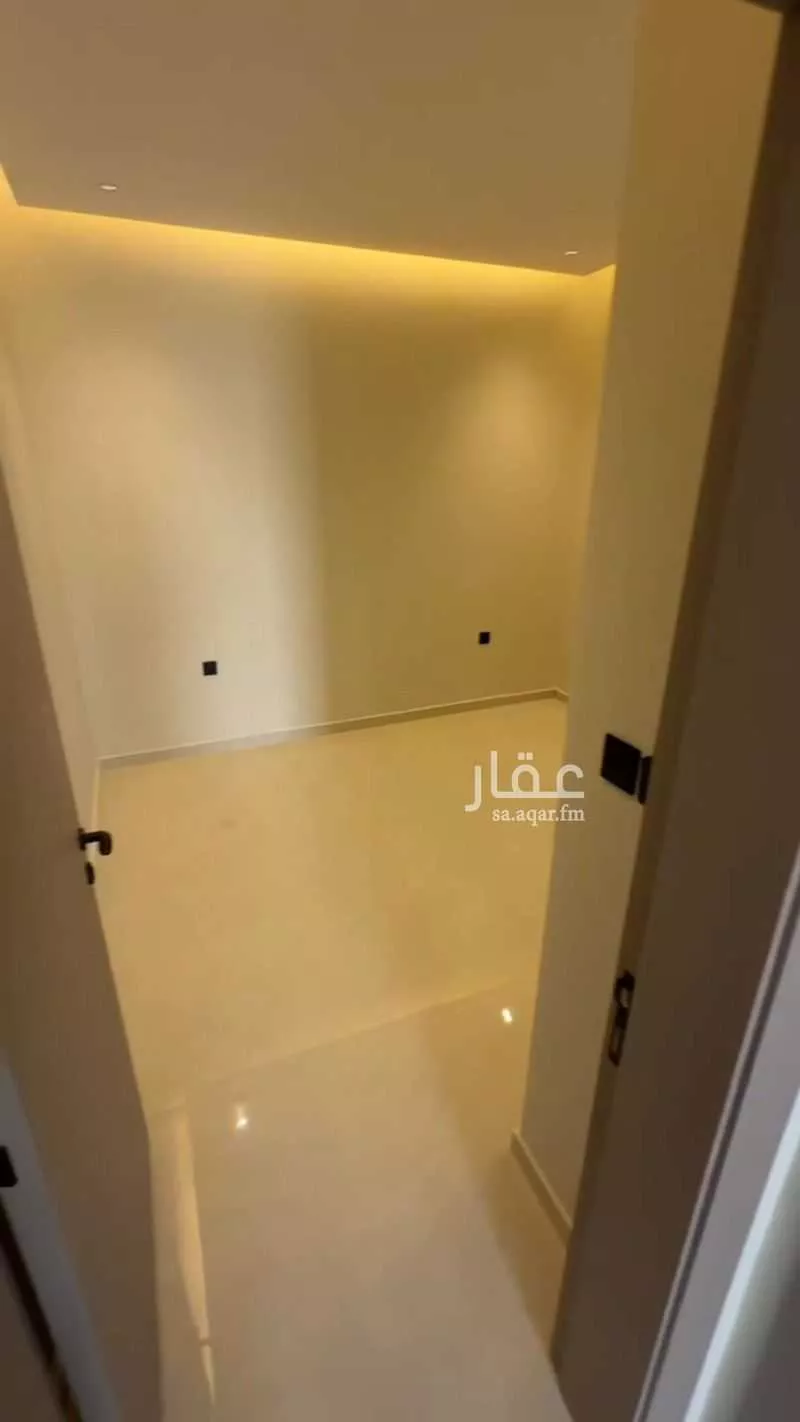 فيلا 5 غرف في العكيشية 8