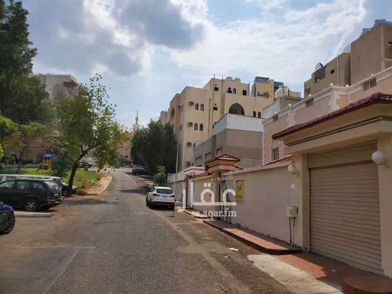 5 bedroom villa in Al Nuzhah 3