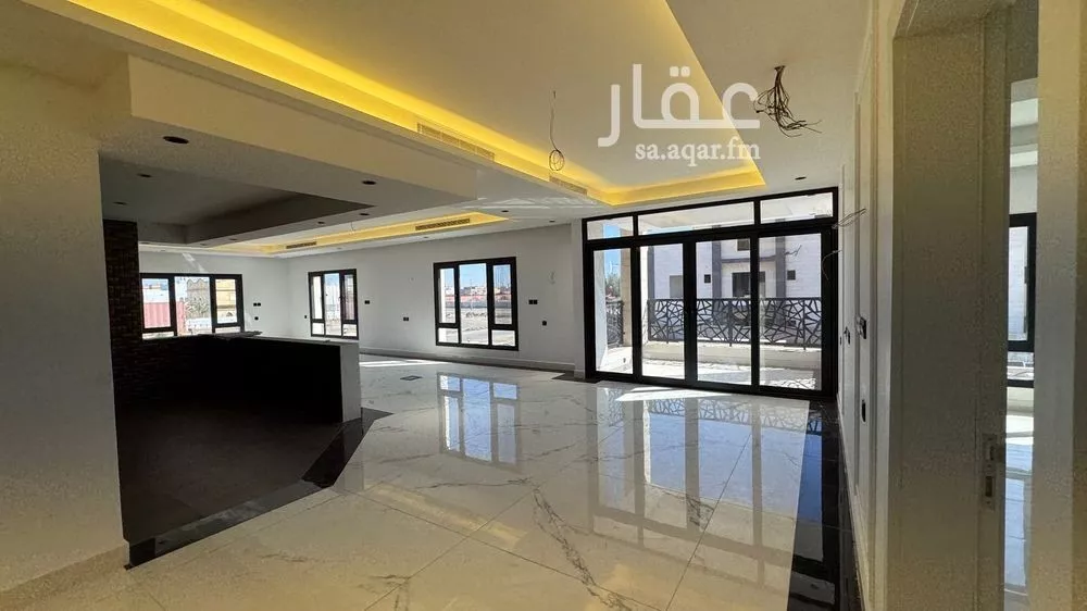 فيلا 13 غرف في الصوارى 24