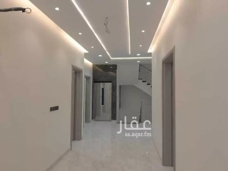 فيلا 4 غرف في العكيشية 8