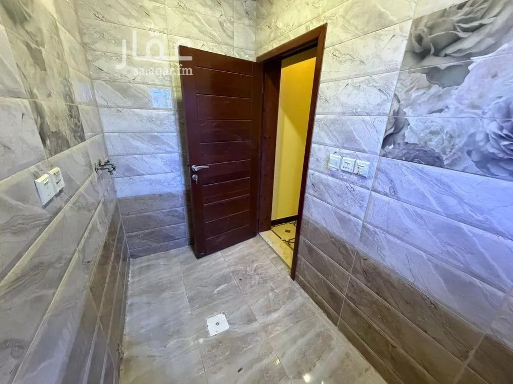 10 bedroom villa in Al Yaqout 5