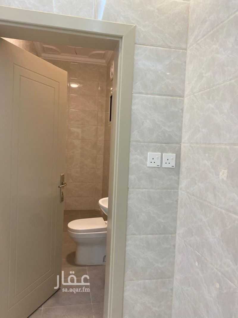 5 bedroom apartment in Al Sakb, Madinah 3