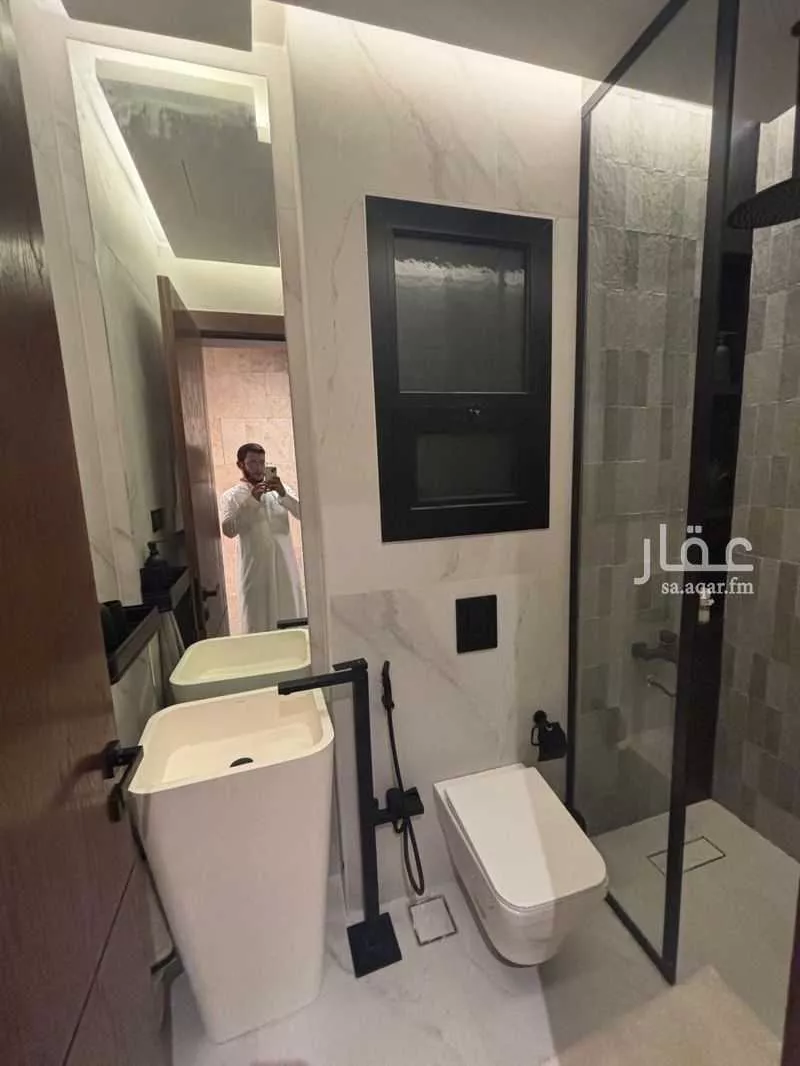 5 bedroom apartment in Al Aridh, Riyadh 9