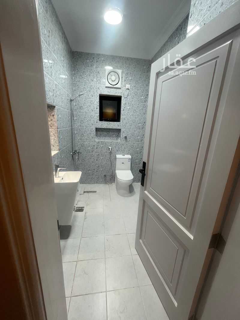 3 bedroom apartment in Al Hadra, Madinah 6