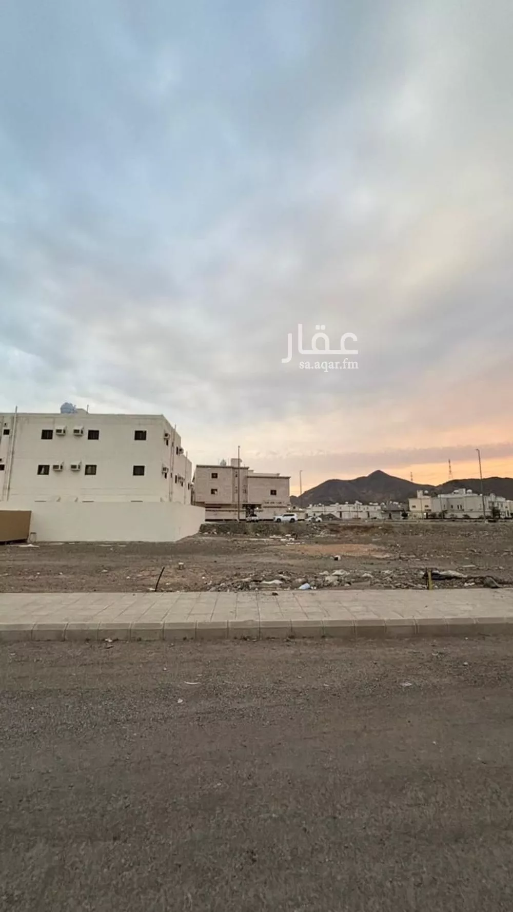 562 sqm land in Qalat Makhit 2