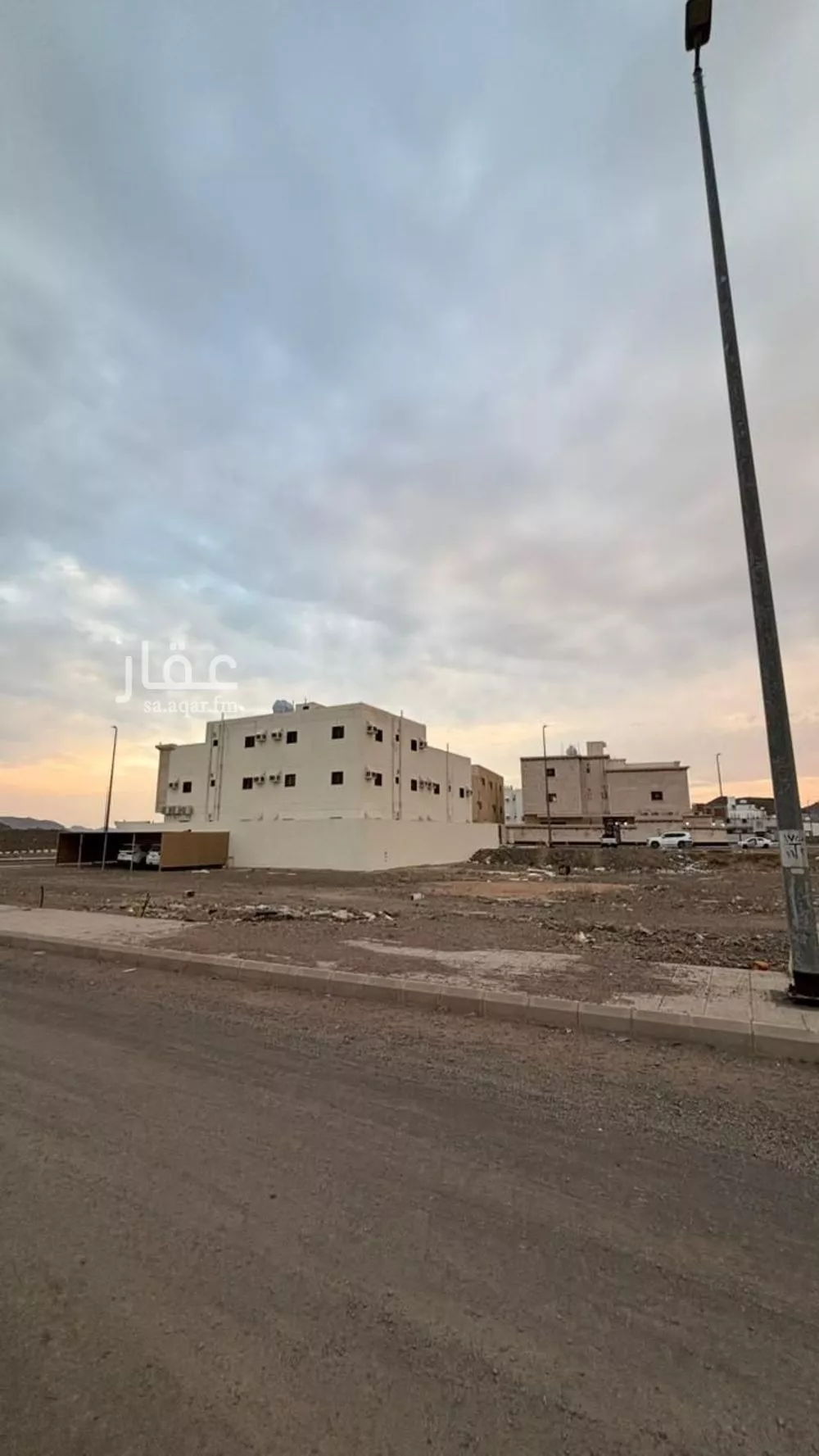 562 sqm land in Qalat Makhit 4
