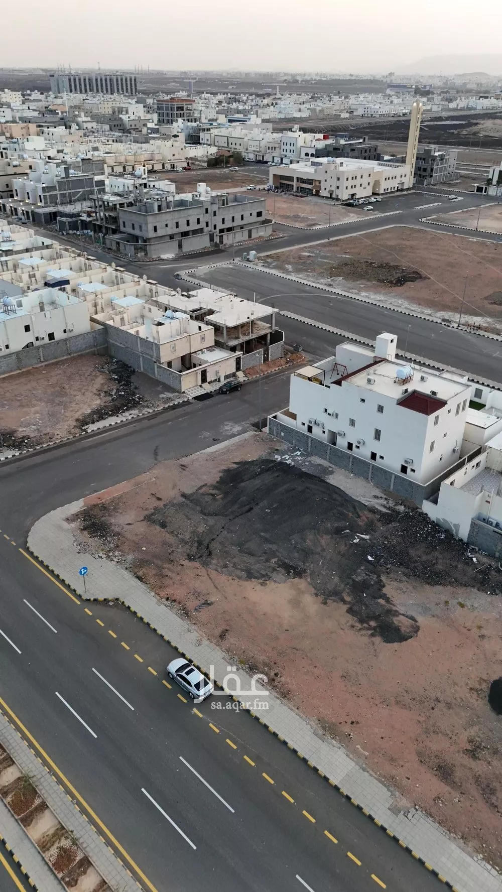 798 sqm land in Al Hadra 2