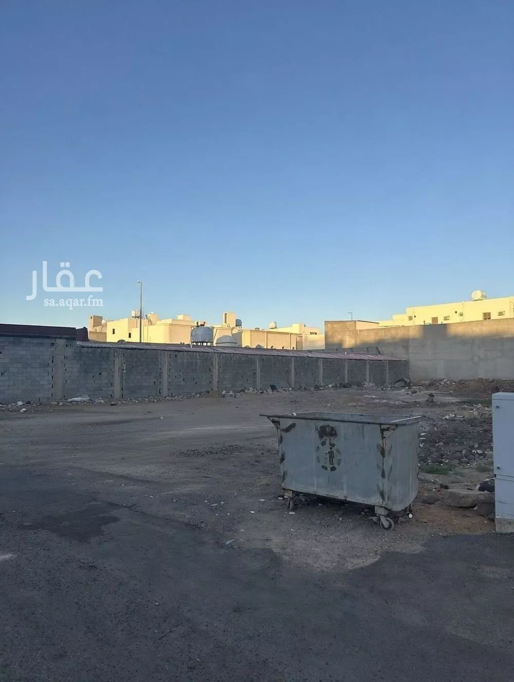 أرض 920 م² في الملك فهد 5